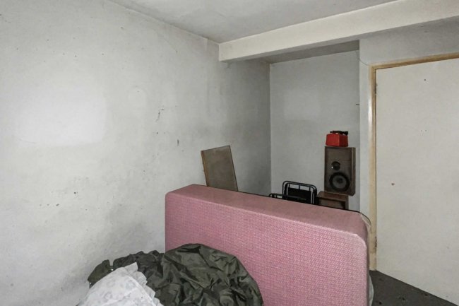 7 Kingsdown Way, Bromley BR2 7PT 10