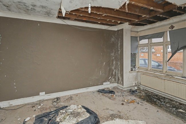 2a Windmill Hill, Enfield EN2 6SA 4