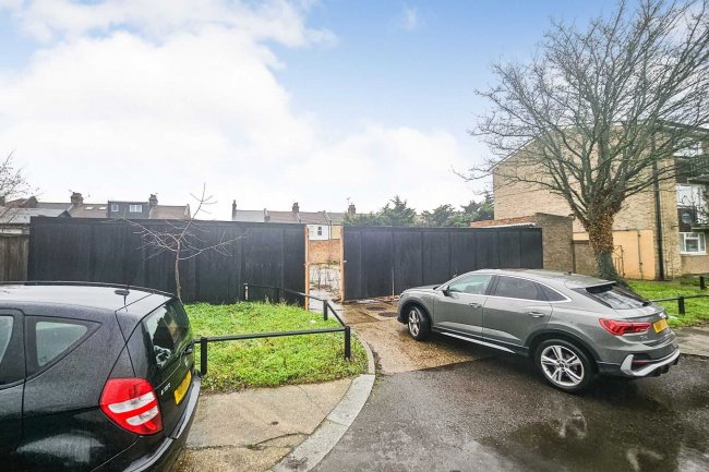 Former Garages at Clarence Road, Enfield, EN3 4BL 8