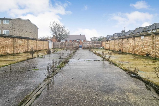 Former Garages at Clarence Road, Enfield, EN3 4BL 8