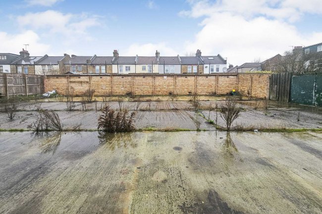 Former Garages at Clarence Road, Enfield, EN3 4BL 8
