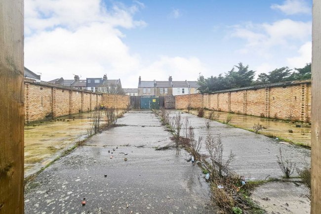 Former Garages at Clarence Road, Enfield, EN3 4BL 8
