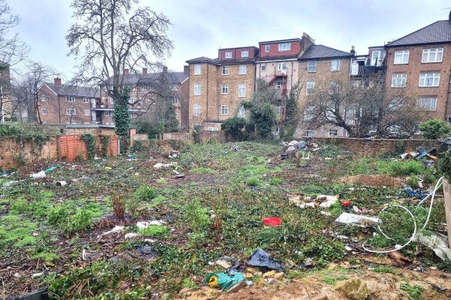 Garages and land, High Road, Arnos Grove, London N11 1PL 5