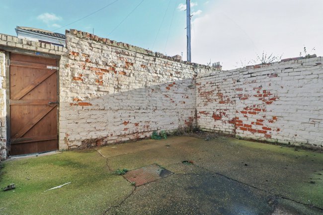 56 Dale Street, New Marske, Redcar TS11 8EL 3