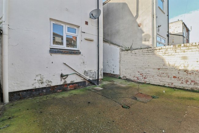 56 Dale Street, New Marske, Redcar TS11 8EL 3