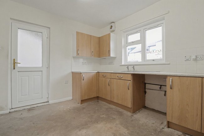 56 Dale Street, New Marske, Redcar TS11 8EL 3