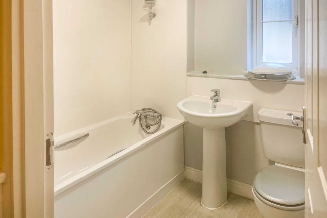 97 Waterford Road, Witney, Oxford, OX28 1GD 8