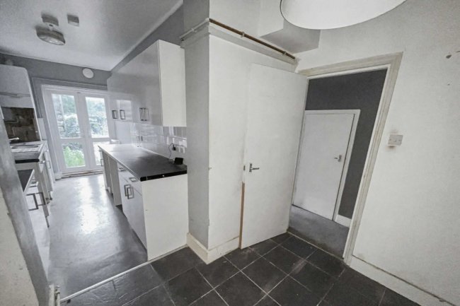 9a Rush Hill Road, Battersea, London SW11 5NW 2