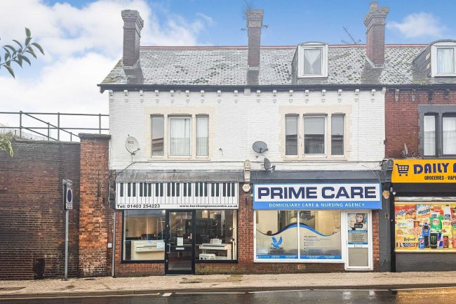 3A Park Terrace Courtyard, Park Terrace East, Horsham RH13 5DJ 6