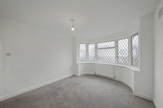 14 Glasbrook Avenue, Twickenham, TW2 6AH 2