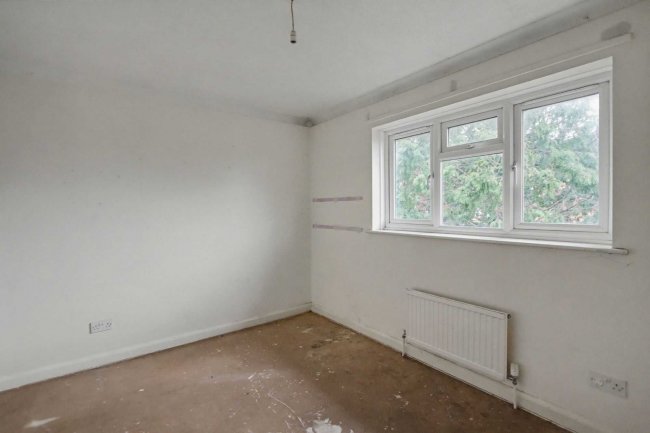 5 Sandpiper Close, Walthamstow, London E17 5SP 8