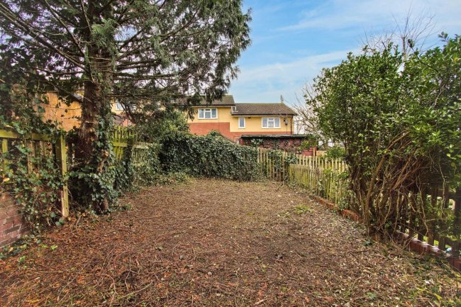 5 Sandpiper Close, Walthamstow, London E17 5SP 8