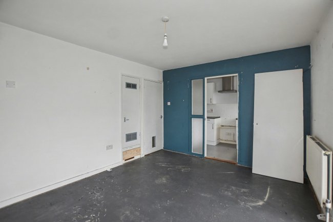 Flat 5, 45 Grove Road, Bexleyheath, Kent, DA7 6AX 4