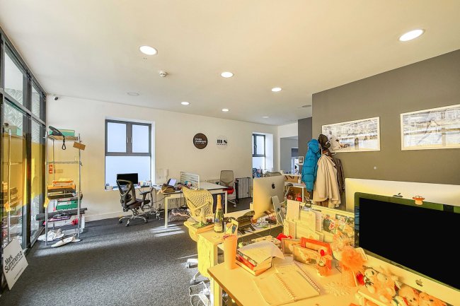 150 Goldhawk Road, Shepherds Bush, London W12 8HH 1