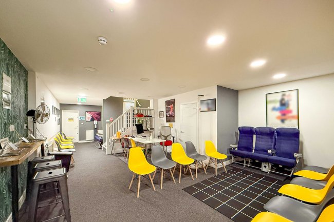 150 Goldhawk Road, Shepherds Bush, London W12 8HH 1