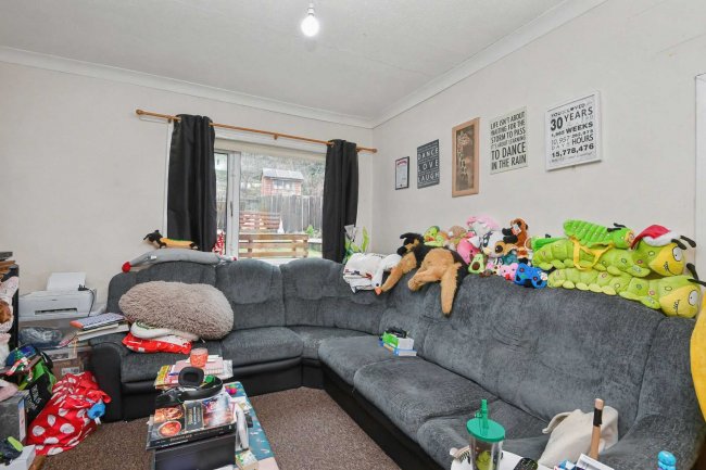 87 Sandsfield Lane, Gainsborough, DN21 1BQ 2