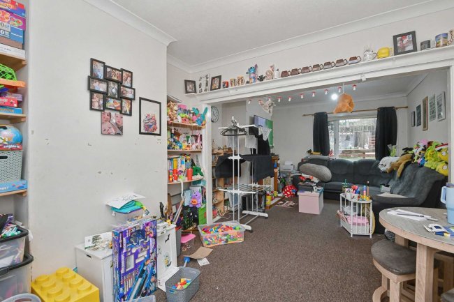 87 Sandsfield Lane, Gainsborough, DN21 1BQ 2