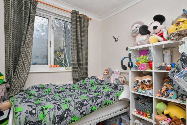 87 Sandsfield Lane, Gainsborough, DN21 1BQ 2