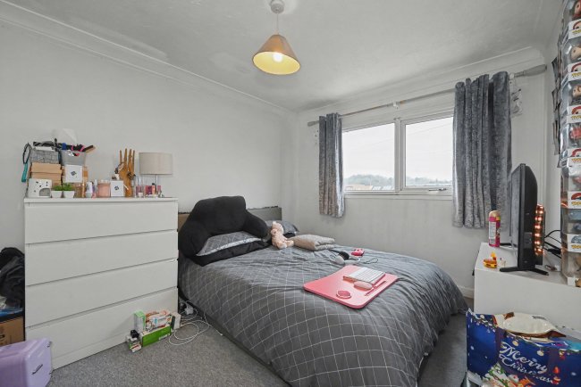 75 Helmsdale Close, Reading, RG30 2PT 3