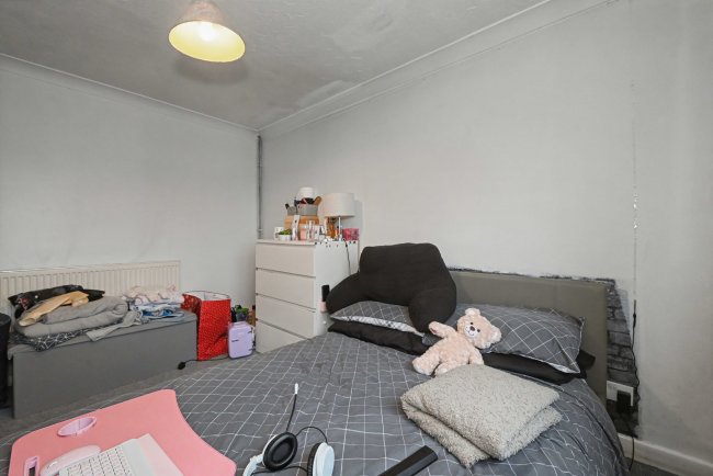 75 Helmsdale Close, Reading, RG30 2PT 3