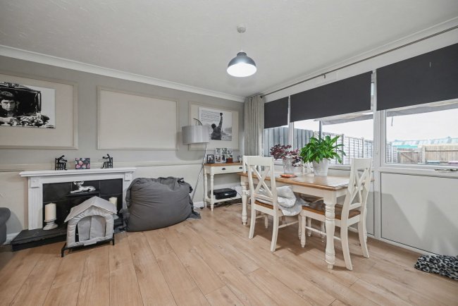 75 Helmsdale Close, Reading, RG30 2PT 3