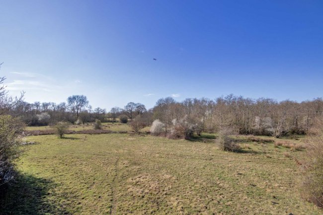 Land on the north-west side of Peeks Brook Lane, Horley, Surrey, RH6 9SX 5