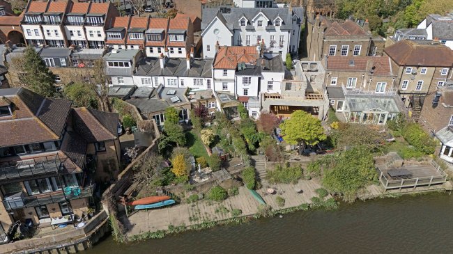 50 Church Street, Isleworth, London, TW7 6BG 9