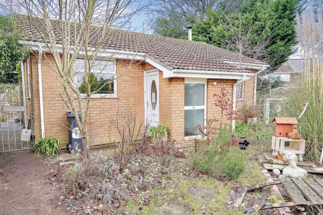 13 Perrys Gardens, West Hill, Ottery Saint Mary EX11 1XA 10