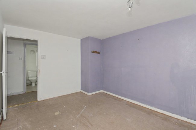 Flat 65a Hanover Way, Windsor, SL4 5NN 3