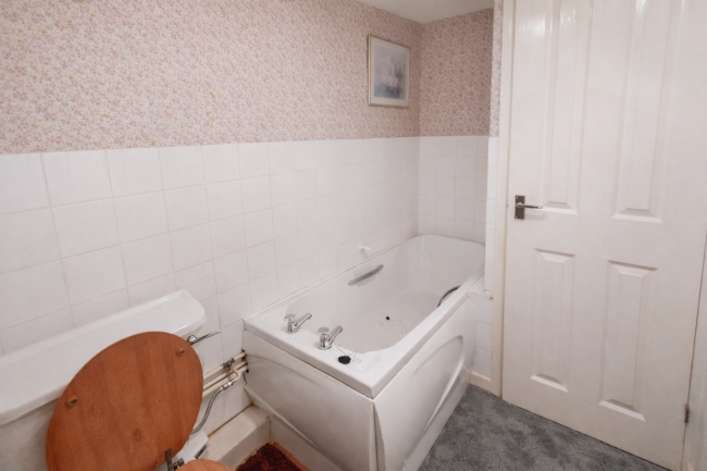 Box Cottage, Oxlynch Lane, Stonehouse, Gloucestershire, GL10 3DE 6