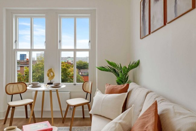 105 Kingsley Flats, Old Kent Road, London SE1 5XG 1