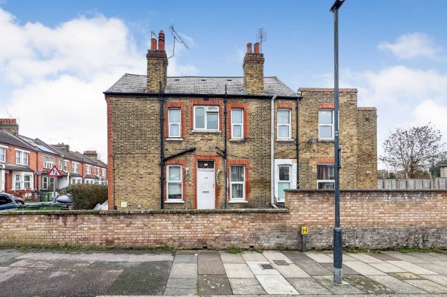 15 Macoma Terrace, Plumstead, London, SE18 2QN 7