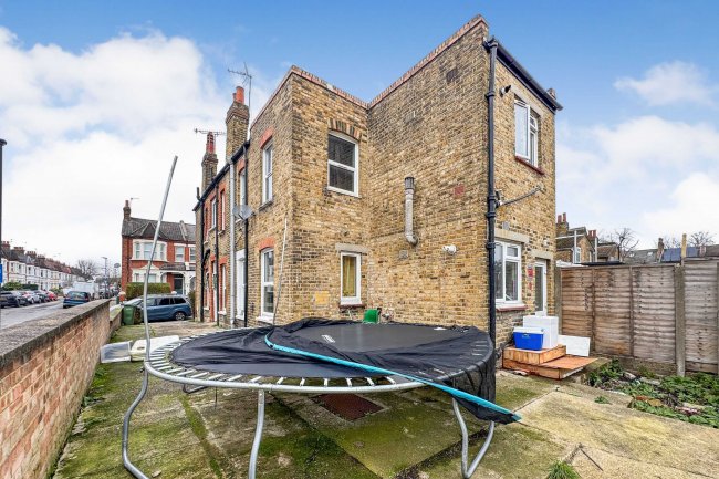 15 Macoma Terrace, Plumstead, London, SE18 2QN 7