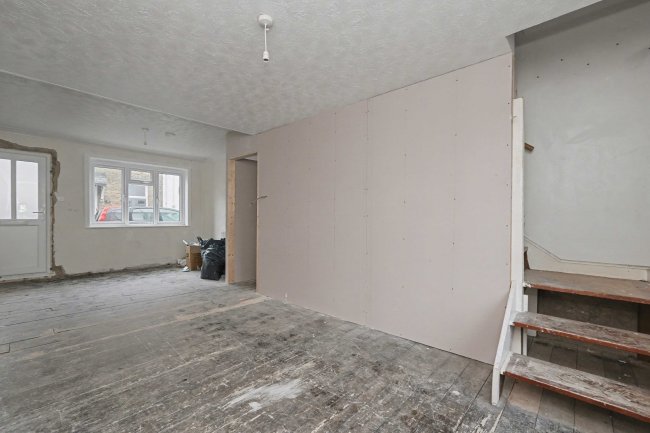 12 Percival Terrace, Dover, Kent, CT17 9SU 10