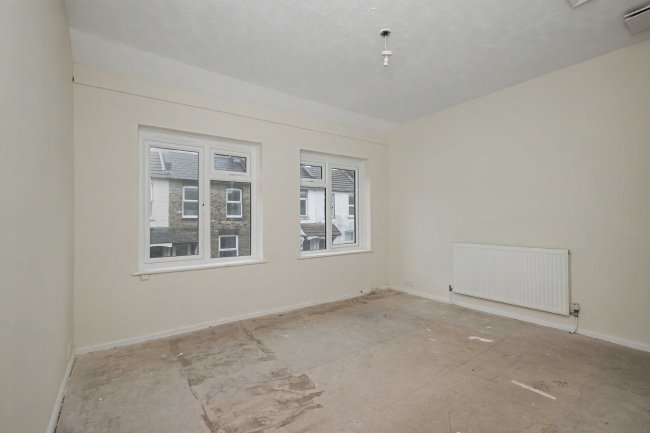 12 Percival Terrace, Dover, Kent, CT17 9SU 10