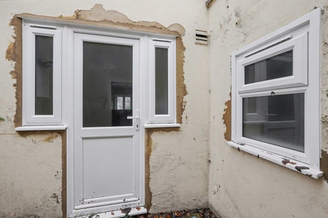 12 Percival Terrace, Dover, Kent, CT17 9SU 10