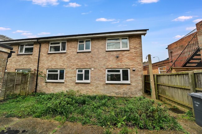 Flat 125 High Street, Ventnor, Isle of Wight, PO38 1LZ 5