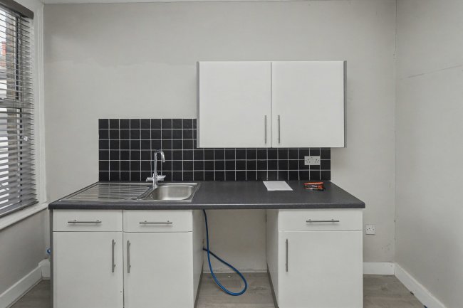 35A Thetford Road, Ashford, Middlesex, TW15 3BW 1