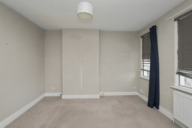 35A Thetford Road, Ashford, Middlesex, TW15 3BW 1