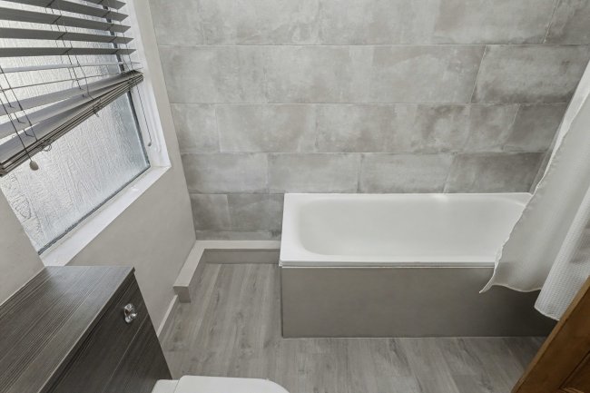 35A Thetford Road, Ashford, Middlesex, TW15 3BW 1