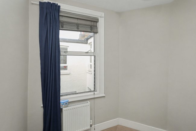 35A Thetford Road, Ashford, Middlesex, TW15 3BW 1