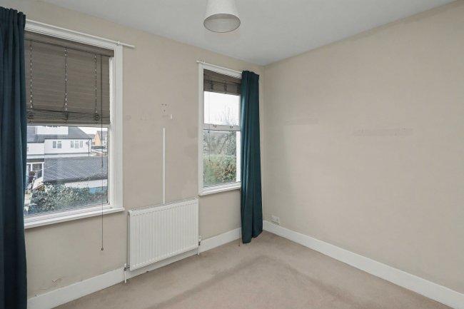 35A Thetford Road, Ashford, Middlesex, TW15 3BW 1