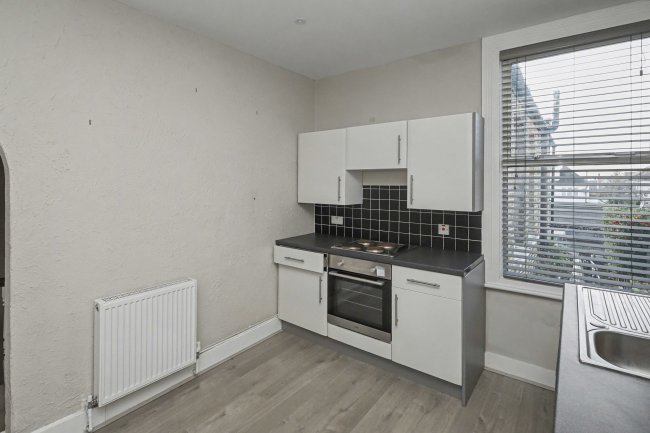 35A Thetford Road, Ashford, Middlesex, TW15 3BW 1