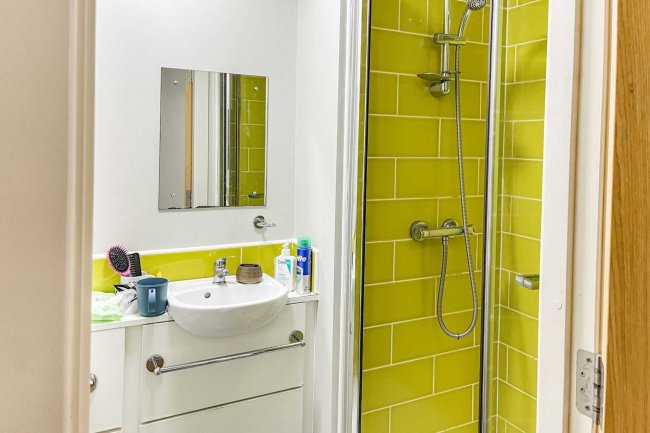 202 Maid Marian House, 51 Hounds Gate, Nottingham NG1 6BB 3