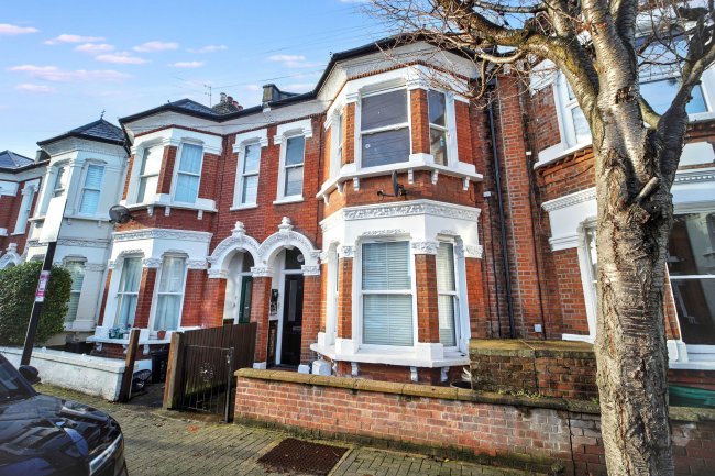 18B Knoll Road, Wandsworth, London, SW18 2DF 4