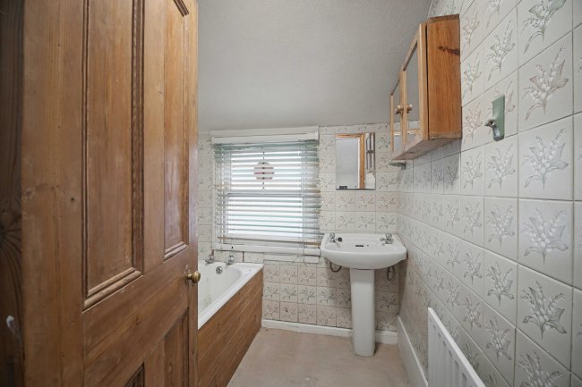 24B Melody Road, Wandsworth, London, SW18 2QF 10