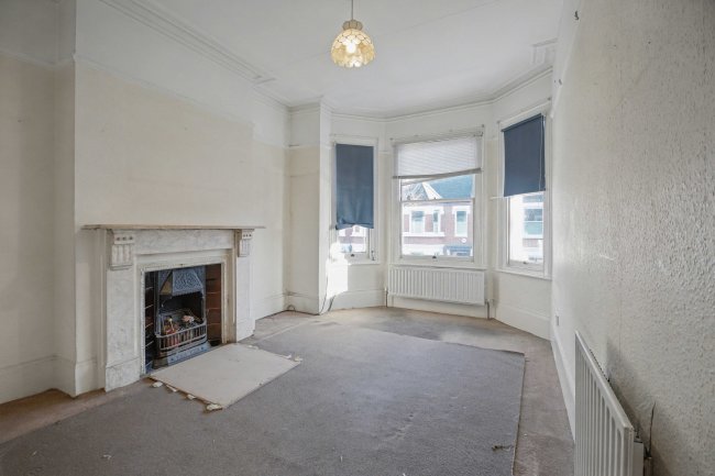 24B Melody Road, Wandsworth, London, SW18 2QF 10