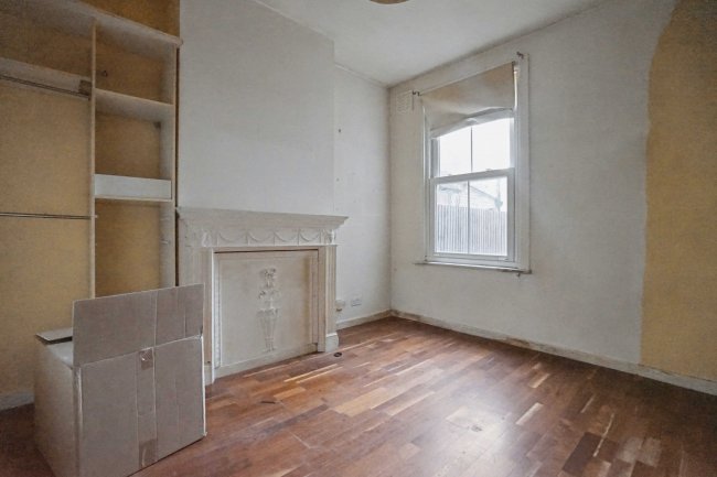 64 Natal Road, Streatham, London, SW16 6HZ 10