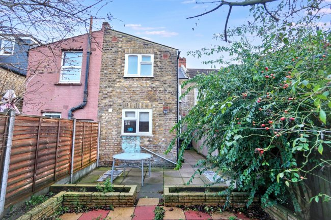 64 Natal Road, Streatham, London, SW16 6HZ 10