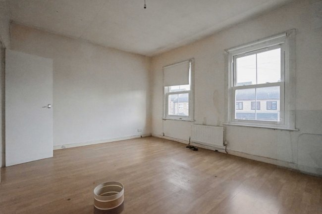 64 Natal Road, Streatham, London, SW16 6HZ 10